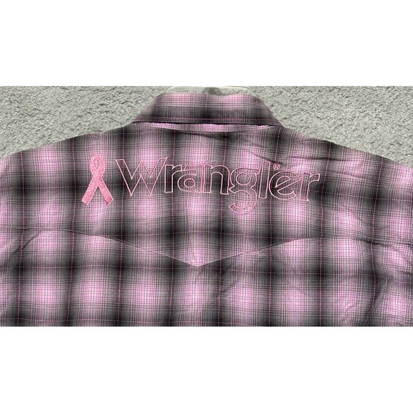 Wrangler Shirt Womens L Pink Breast Cancer Awareness Button Down‎ Embroidered - Picture 12 of 13